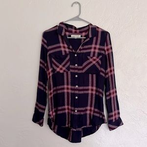 S women’s flannel. Great fall colors. Very lightly used.